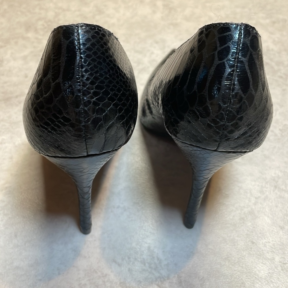 Sam & Libby women’s black reptile print heels. Size 10 - Picture 4 of 12